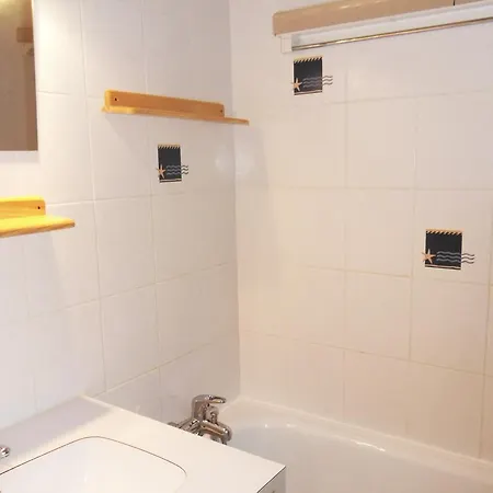Agate Apartment *